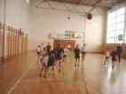 gminne zawody w piłkę ręczną dziewcząt w naszej szkole I miejsce dla PSP 1 Kozienice 